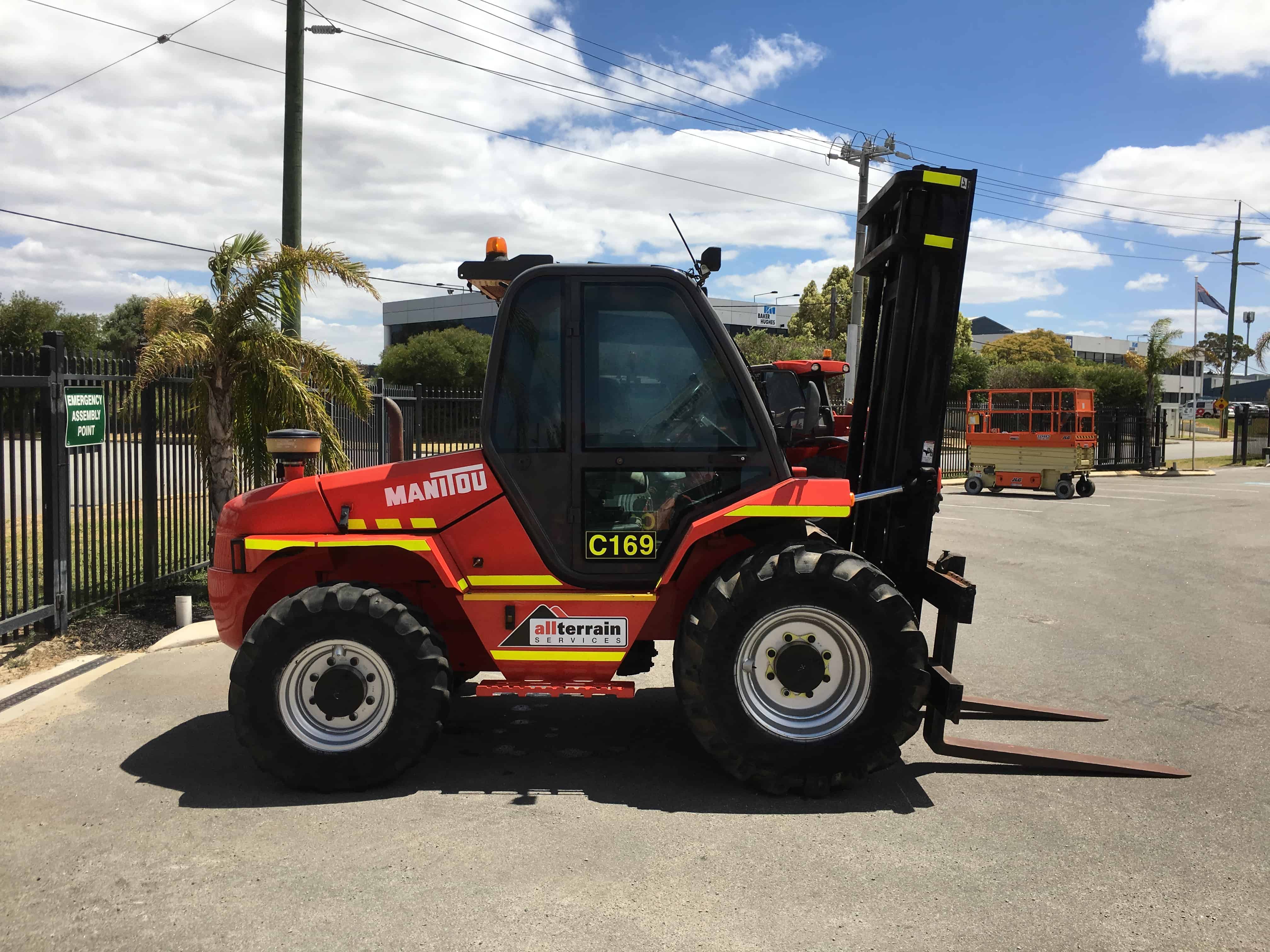 all-terrain-services-forklift-hire-perth-and-best-rough-terrain-forklift