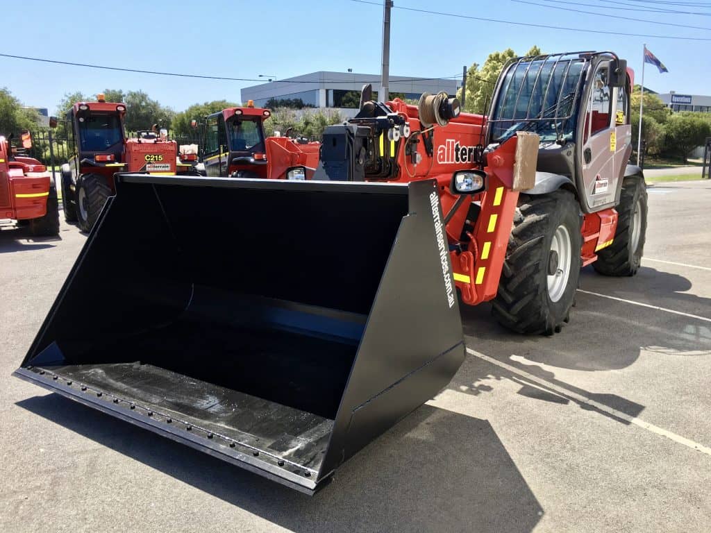 Manitou Light Materials Bucket 2.4m3 All Terrain Services